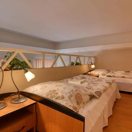 Hotell Skoliace Stredisko Ives *
