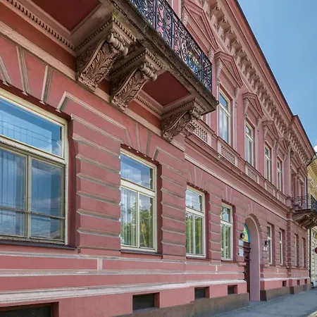 Skoliace Stredisko Ives Hotel *