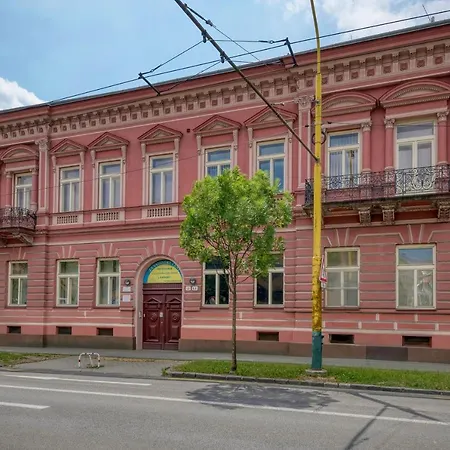 Hotell Skoliace Stredisko Ives Košice