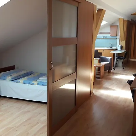 Hotell Skoliace Stredisko Ives Košice