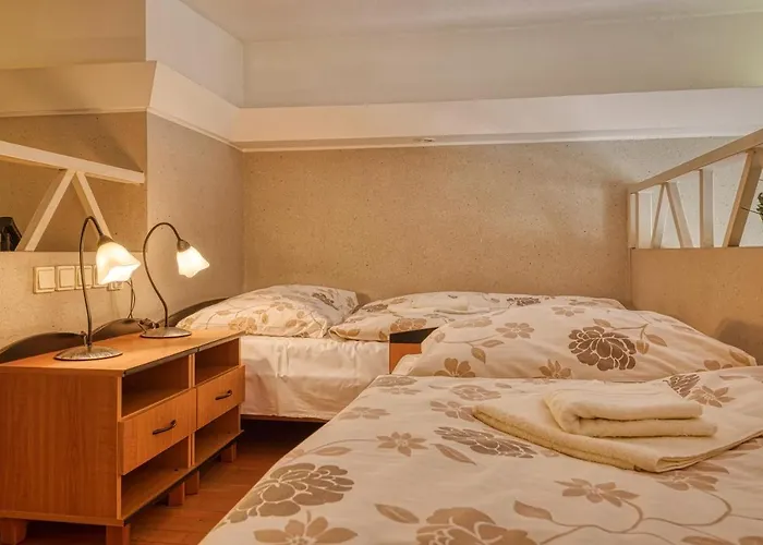 Hotel Skoliace Stredisko Ives Košice