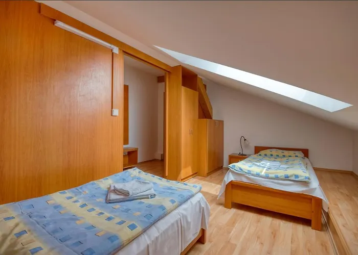 Skoliace Stredisko Ives Hotel Košice