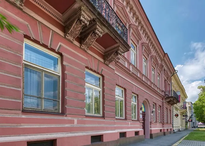 Skoliace Stredisko Ives Otel *