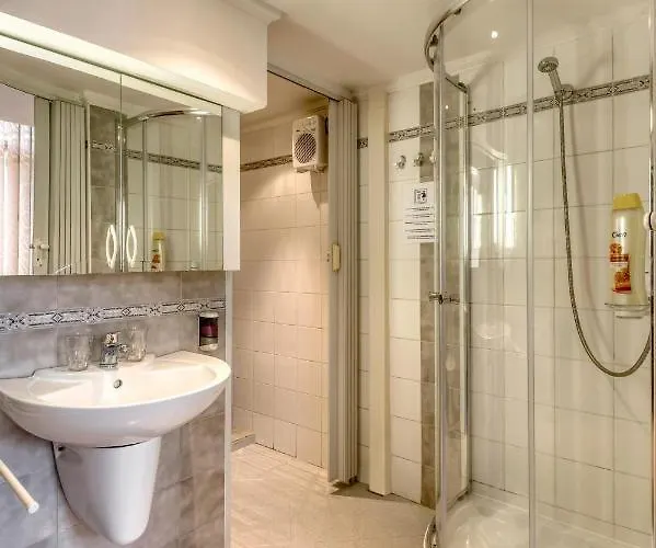 Hotel Skoliace Stredisko Ives Košice