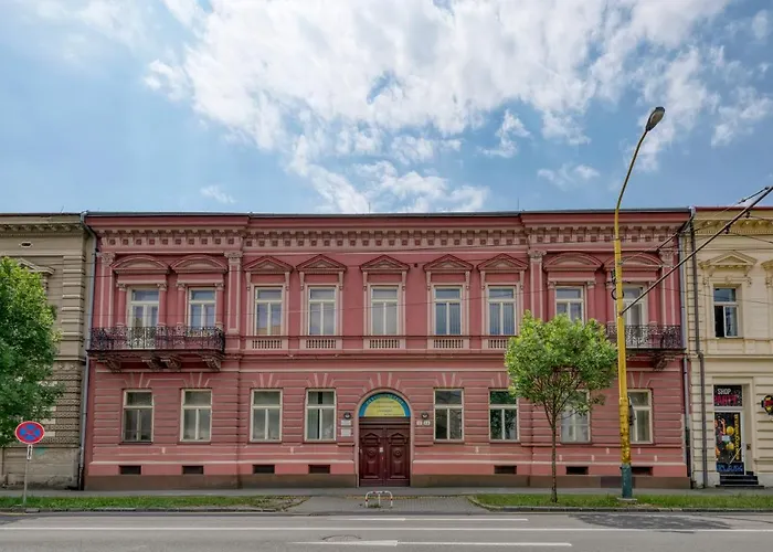 Hotel Skoliace Stredisko Ives Košice